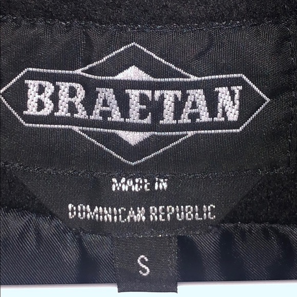 Woman’s coat - Picture 3 of 3